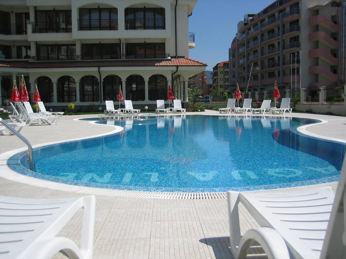 Chateau Del Mar Holiday Apartments Slăntjev Brjag Exteriör bild