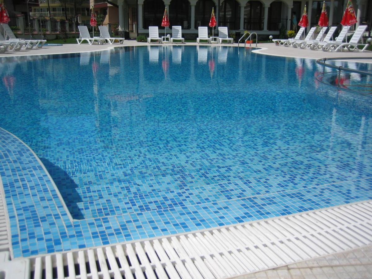 Chateau Del Mar Holiday Apartments Slăntjev Brjag Exteriör bild