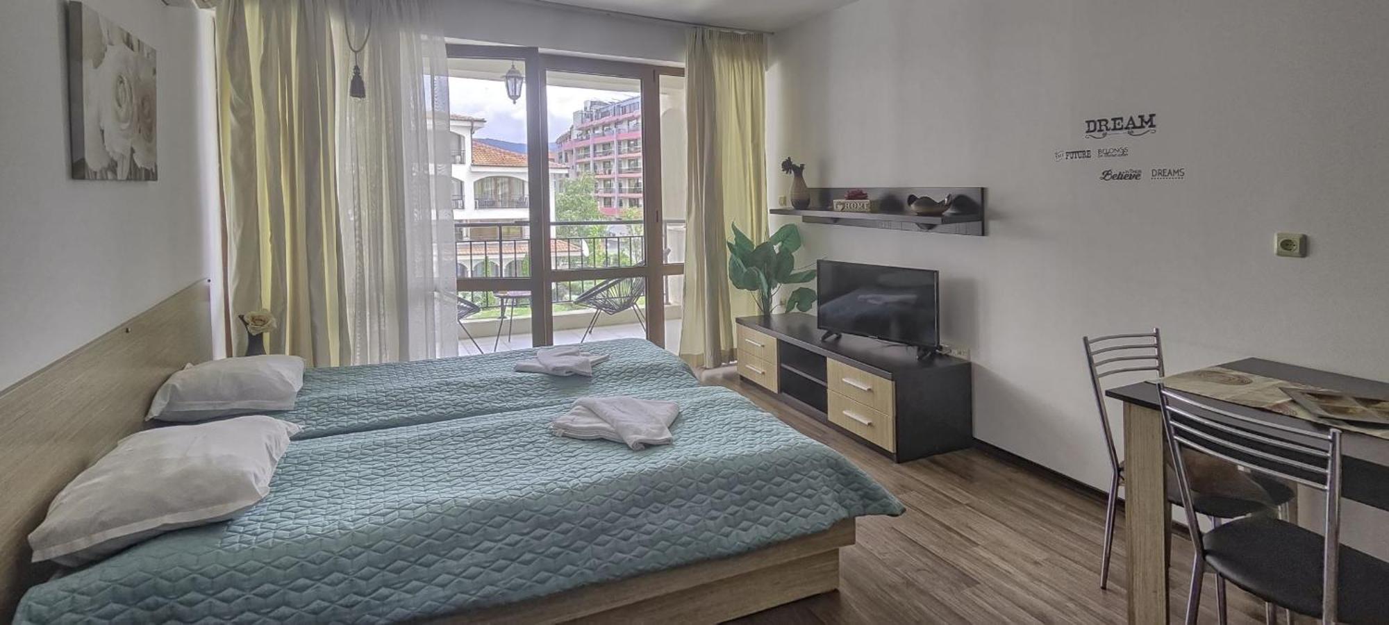 Chateau Del Mar Holiday Apartments Slăntjev Brjag Exteriör bild