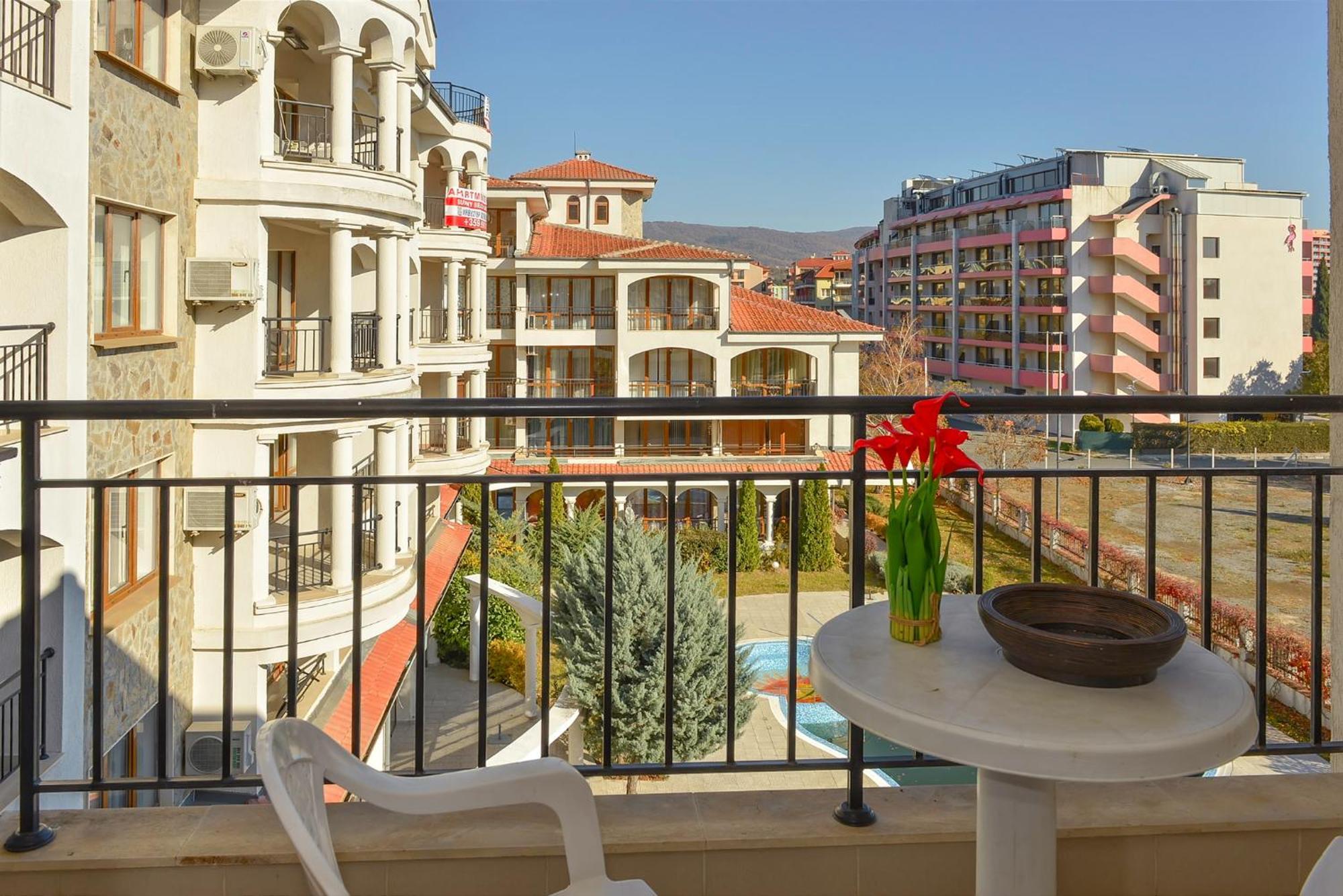 Chateau Del Mar Holiday Apartments Slăntjev Brjag Exteriör bild